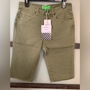 🎆SOLD🎆2 piece bundle Sandrine Rose shorts sz 26& 27NWT olive green & dust color